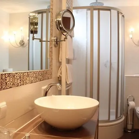 ホテル Moselromantik Am Panoramabogen 3*