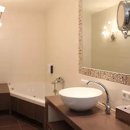 Moselromantik Am Panoramabogen ホテル 3*