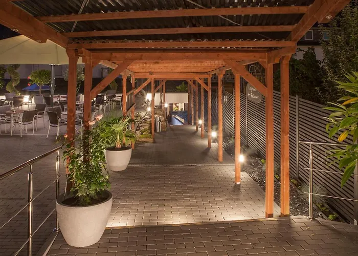 Moselromantik Am Panoramabogen מלון 3*