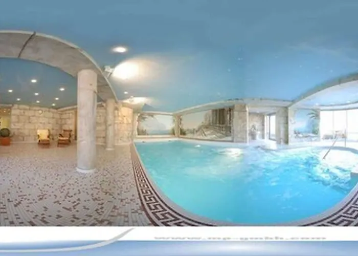 Hotel Moselromantik Am Panoramabogen 3*